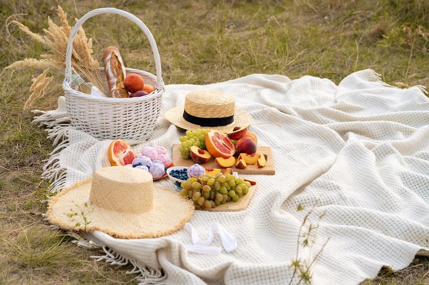 Koce piknikowe i na plażę – praktyczne zastosowanie