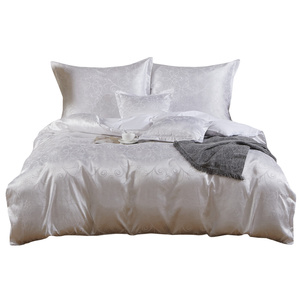 Bedding 160 x 200 5pcs Satin Embroidered AT001