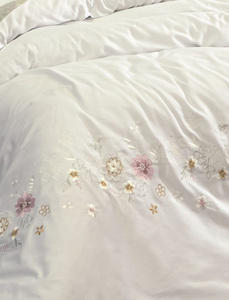 Bedding 200 x 220 6pcs Satin Embroidered 3D Omer 07