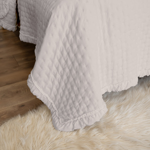 Narzuta 170 x 210 Pikowana Z Falbaną Celia 03