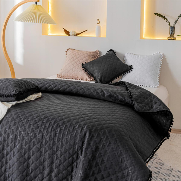 Narzuta 160 x 220 Pikowana Dwustronna Pompoo Czar