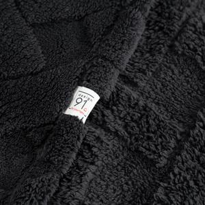 Koc 150 x 200 Pluszowy Jodełka Caro Czarny