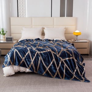 Koc 200 x 220 Mikrofibra Gładka Inger 19