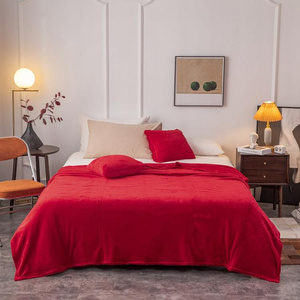 Koc 150 x 200 Mikrofibra Solo Czerwony