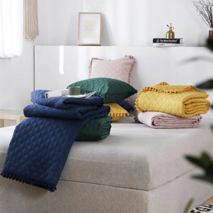 240 x 260 Quilted Two-Sided Pompoo Musthave Bedspread