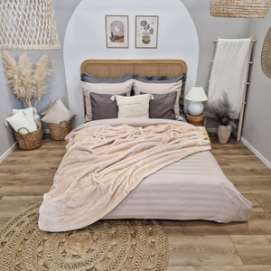 Koc 70 x 160 Akrylowy Jednolity Ciepły Yasemin 06