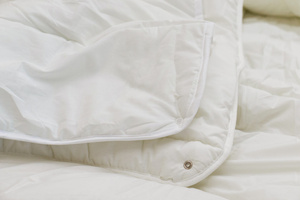 Quilt 155 x 200 Anti-allergenic 4 Seasons Ina 01