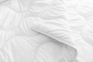 Quilt 135 x 200 Quilted All Year White Elias