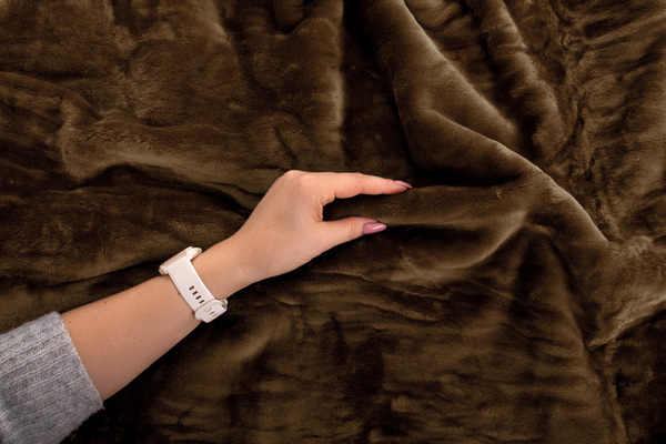 Koc 160 x 200 Akrylowy Jednolity Ciepły Yasemin 03