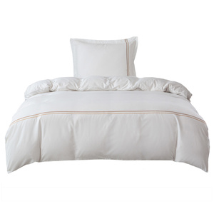 Pościel 140 x 200 2cz Gładka Z Haftem Lumera 01