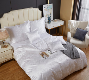 Bedding 220 x 200 5 pcs Satin Embroidered AT001