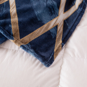 Koc 200 x 220 Mikrofibra Gładka Inger 19