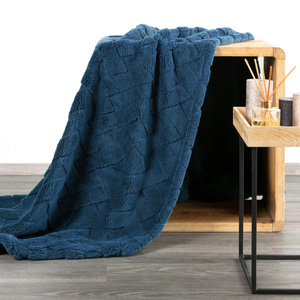 Koc 70 x 160 Pluszowy Jodełka Caro Granat