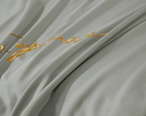 Bedding 160 x 200 4pcs with Areta 04 Embroidery