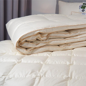 Kołdra 155 x 200 Exclusive Materacowa Extra Ciep B