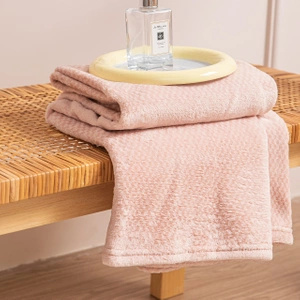 Koc 150 x 200 Pluszowy Mikrofibra Willy Pudrowy