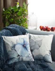 Poszewka 45 x 45 Dekoracyjna Velvet 132 Nieb+Krem