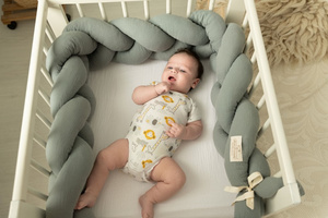 Ochraniacz 30 x 200 do Łóżeczka Warkocz Muslin 44