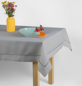 Tablecloth 140 x 200 Stainproof Glamour Silver 391S