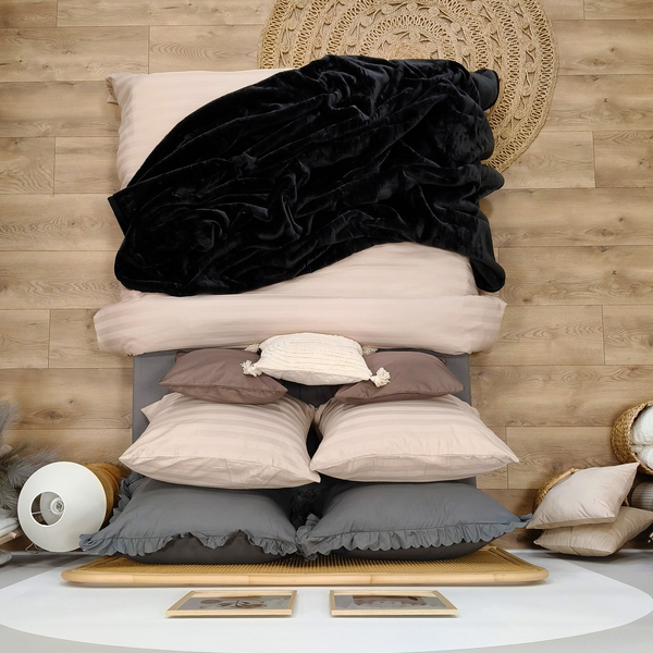 Koc 160 x 200 Akrylowy Jednolity Ciepły Yasemin 02