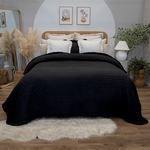 Narzuta 220 x 240 Pikowana Z Falbaną Celia 02