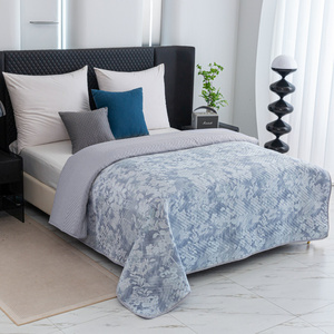 Cover 170 x 210 Embossed Microfiber Meric 02