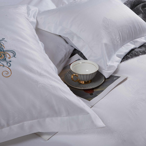 Pościel 160 x 200 5cz Atłasowa Haftowana AT010