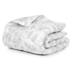 Lily 140 x 200 Anti-allergenic Quilt All Year Round