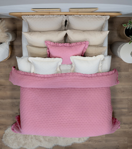 Narzuta 170 x 210 Pikowana Z Falbaną Celia 06