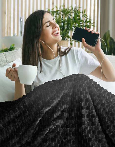 Koc 150 x 200 Mikrofibra Design Cindy6 Czarny