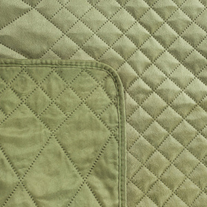220 x 240 Quilted Design91 Luiz3 J. Green Bedspread