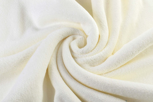 Towel 70 x 140 Microfiber Amy 01 380 g/m2 Cream