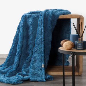 Koc 200 x 220 Tłoczony Pluszowy Nancy Granat