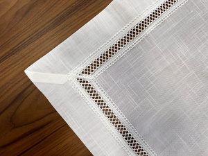 Stain-Resistant Tablecloth 110 x 160 with Lace Nela 549