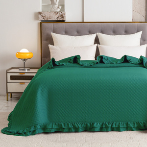 Quilted Bedspread 200 x 220 with Ruffle Rosella 05
