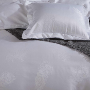 Bedding 160 x 200 5 pcs Satin Embroidered AT010