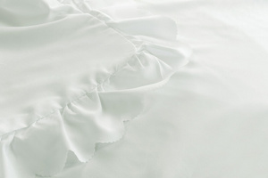 Bedding 220 x 200 3pc with valance Jowita 06