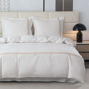 Pościel 200 x 220 3cz Gładka Z Haftem Lumera 01