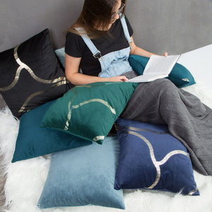 45 x 45 Decorative Velvet Blink 40 C.Tur pillowcase