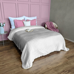 Narzuta 170 x 210 Pikowana Z Falbaną Celia 05