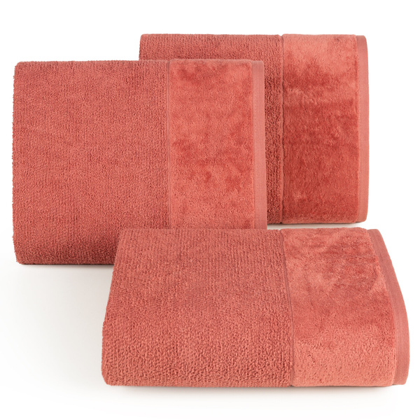 Ręcznik 50 x 90 Kąpielowy Lucy 14 500 GSM Marsala