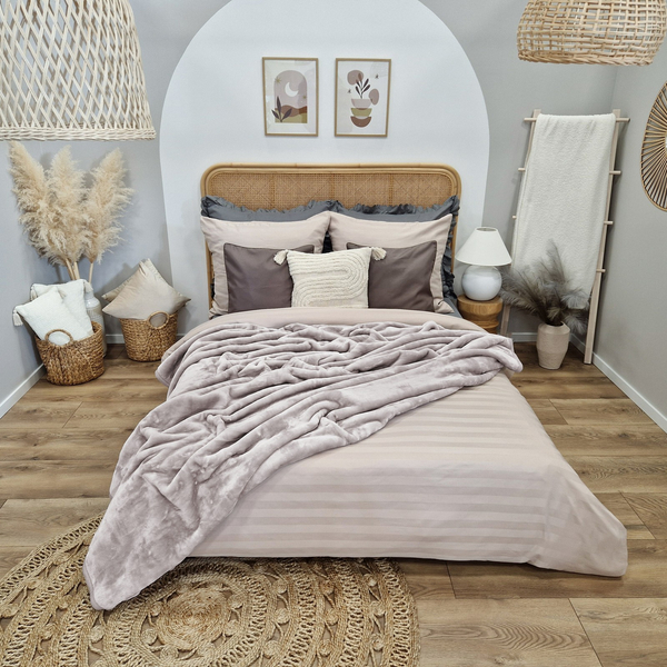 Koc 160 x 200 Akrylowy Jednolity Ciepły Yasemin 07