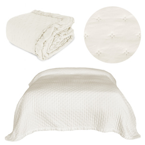 Narzuta 200 x 220 Pikowana Z Falbaną Celia 04