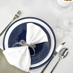 Obrus 110x160 Plamoodporny Surbo Biel