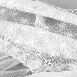 Firana 140 x 250 Dekoracyjna Lauri Przelotki B+Sre