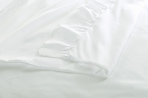 Bedding 220 x 200 3pc with valance Jowita 06