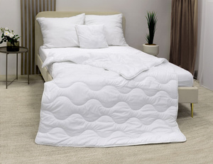 Quilt 135 x 200 Quilted All Year White Elias