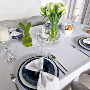 Obrus 110x160 Plamoodporny Surbo Biel