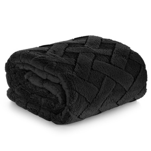 70 x 160 Plush Blanket Herringbone Caro Black