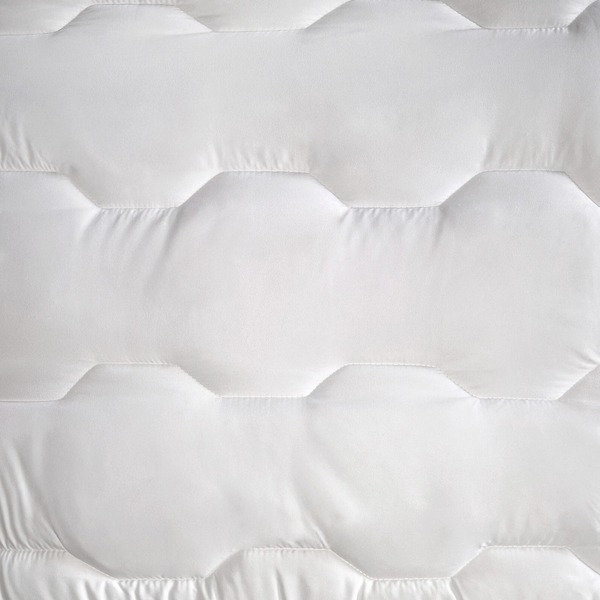 Kołdra 140x200 Antyalergiczna Kaja Całoroczna 01